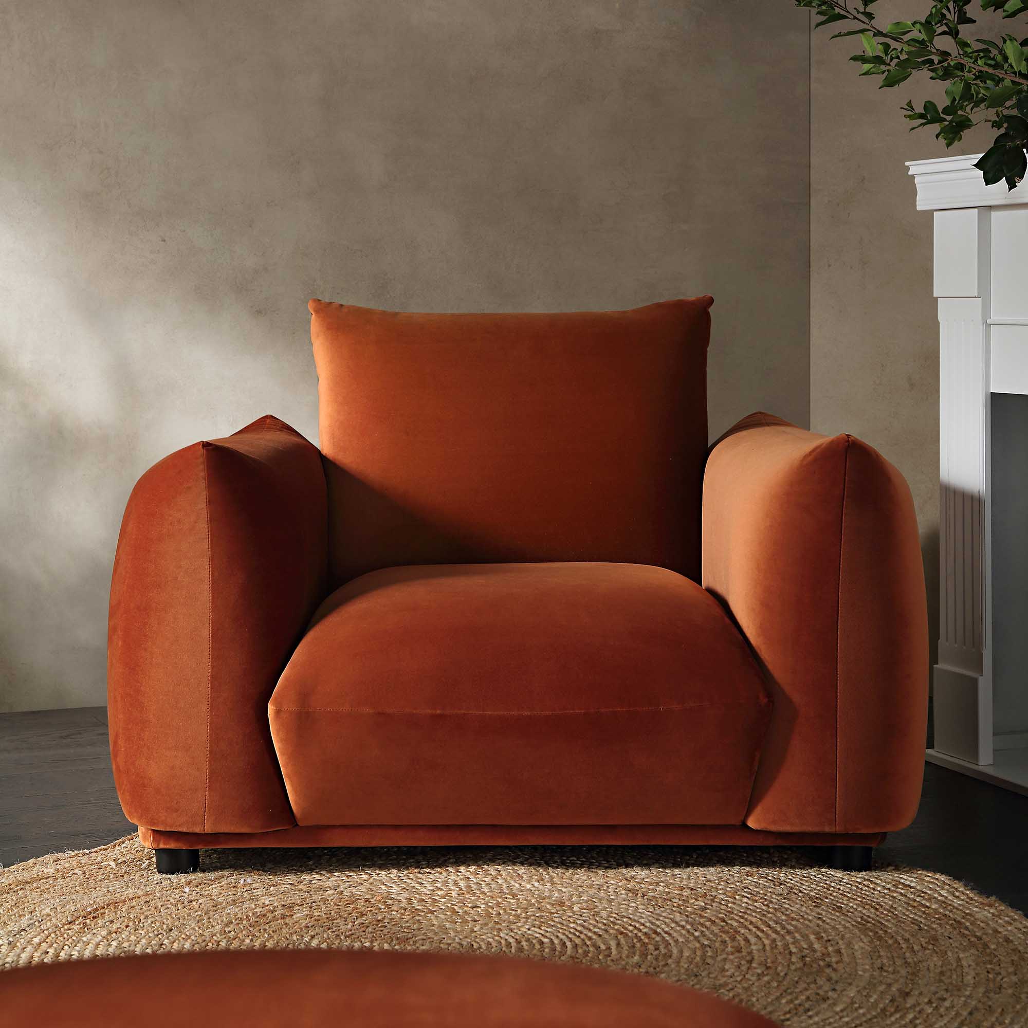 Gianni Armchair, Rust Velvet