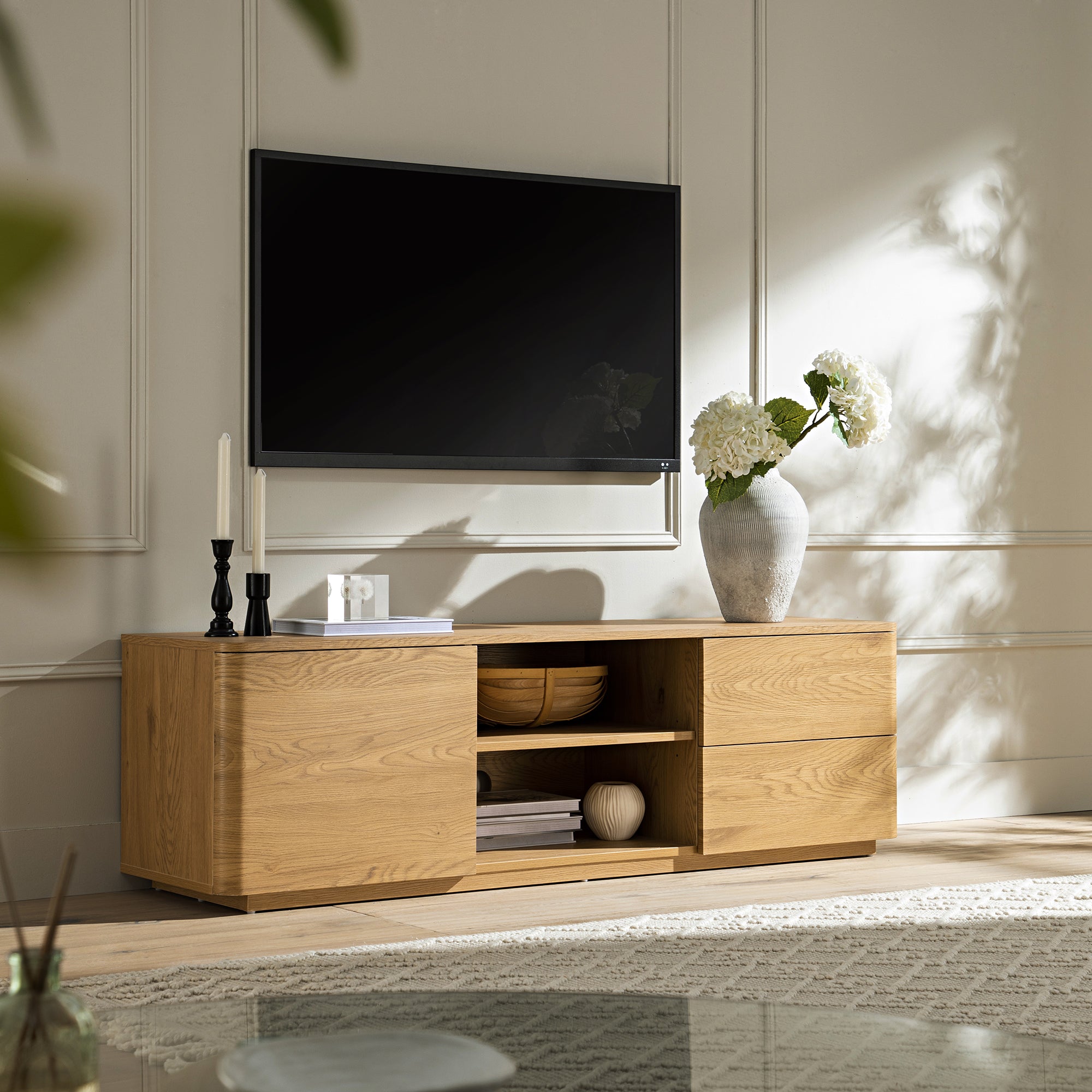 Agnes Curved Edge 59in. Wide TV Unit, Natural