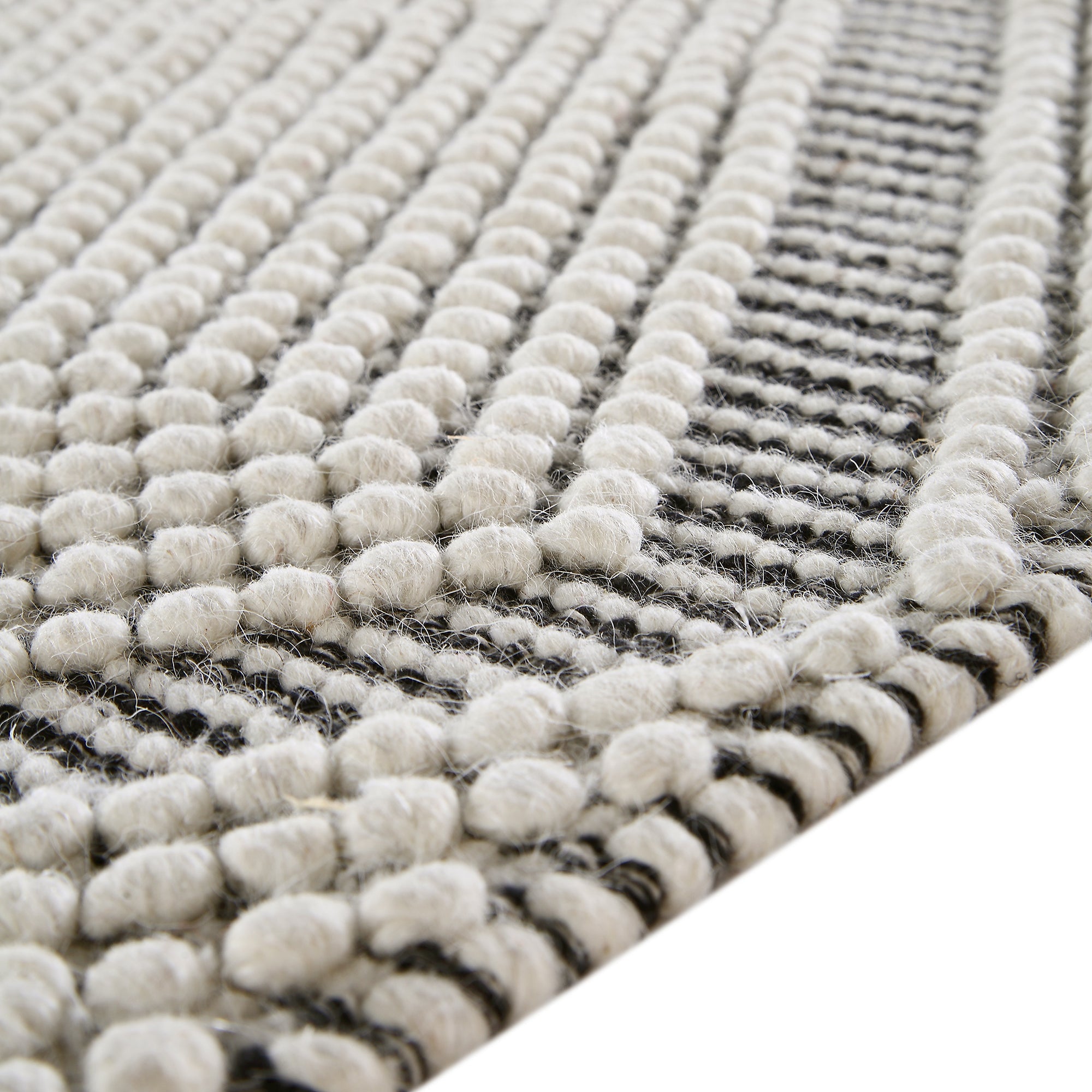 Avanti Handwoven Salt and Pepper Diamond Bobble Wool Rug