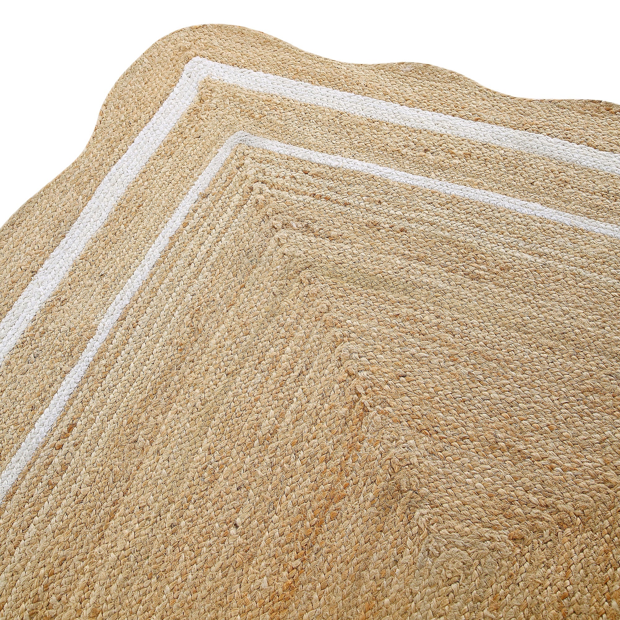 Evie Hand Braided Jute Scallop Rectangular Rug