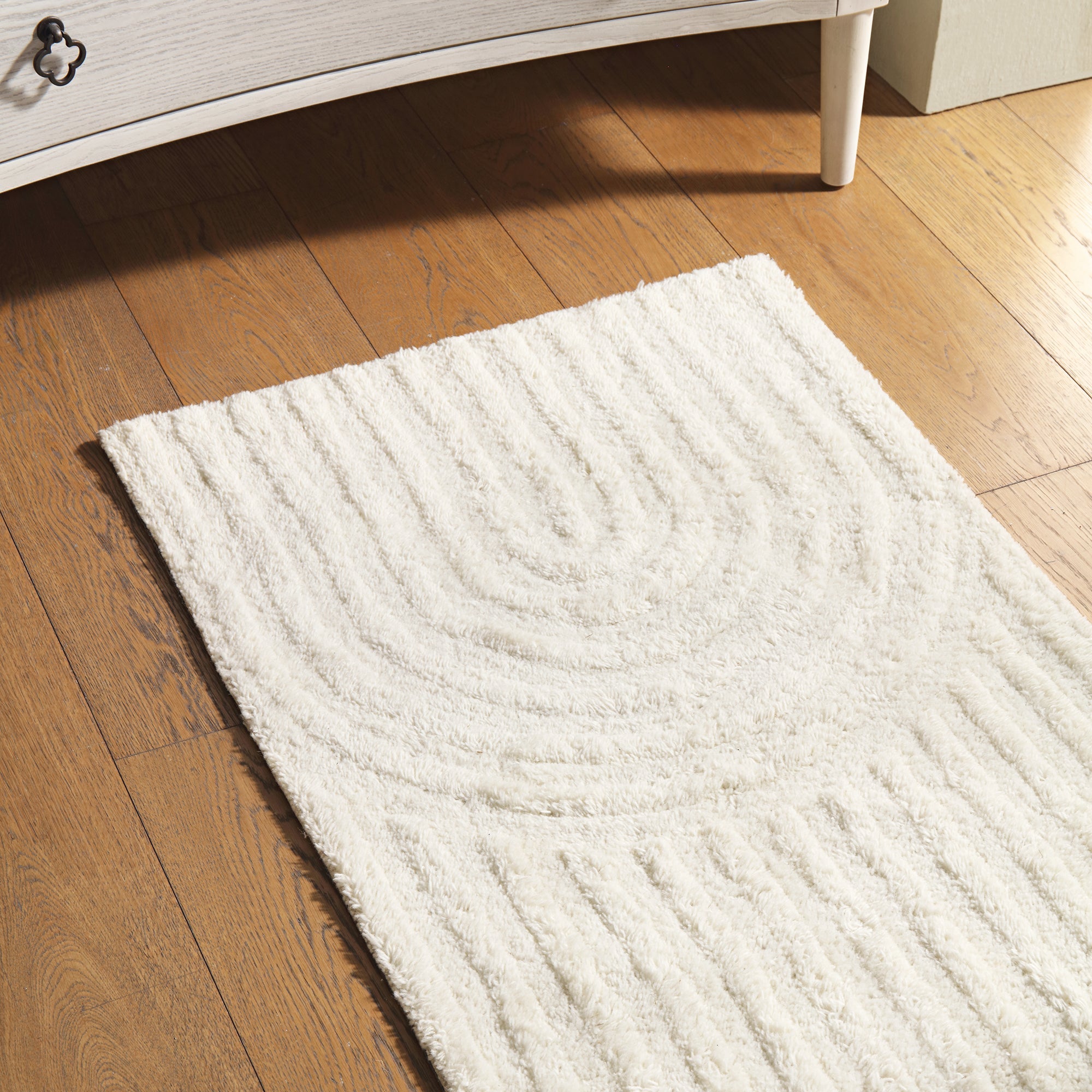 Geo Curve Cream Hand Tufted New Zealand Wool Runner